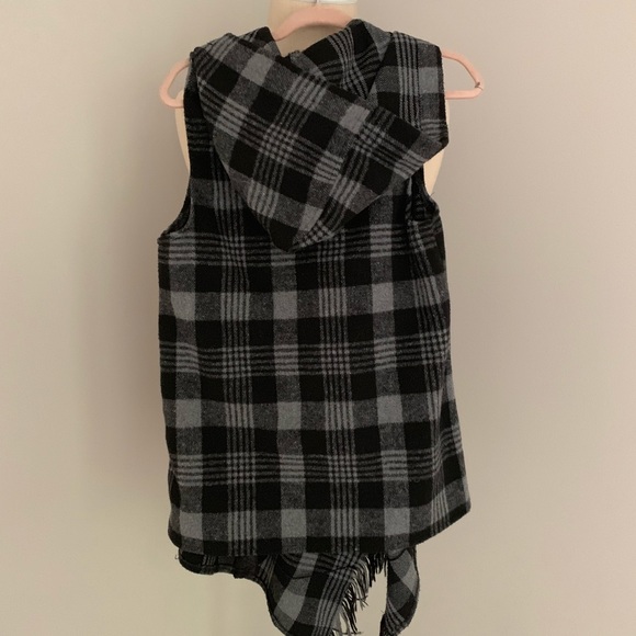 My Michelle Fall Plaid Fleece Vest, M - Picture 5 of 8